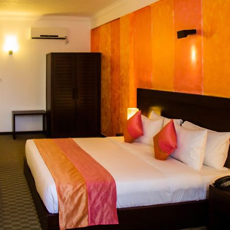 Ceylon City Hotel,Colombo Esterno foto